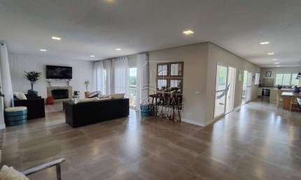 Casa de Campo nova para venda ou permuta no Condomínio Portal Ouro Verde na Cidade de Atibaia, 500m² de área construída, R$ 2.950.000,00