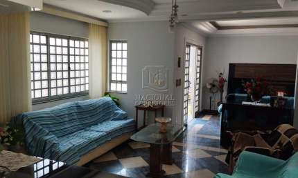 Sobrado com 3 dormitórios, 147 m² para locação na Vila Bastos - Santo André/SP