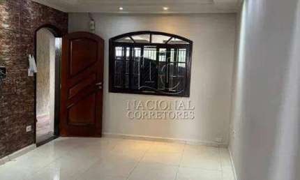 Casa à venda, 3 quartos, 3 suítes, 2 vagas, Vila Aquilino - Santo André/SP
