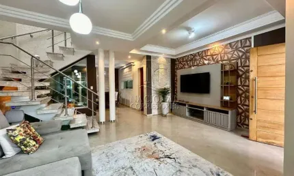 Sobrado de alto padrão à venda no Parque Jaçatuba – 212m², 4 dormitíorios e área gourmet