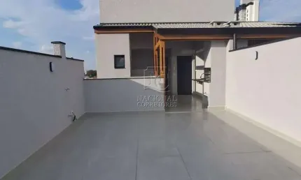 Cobertura sem condomínio no Campestre, com elevador: luxo e espaço para você!