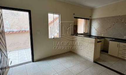 Casa para aluguel, 3 quartos, 1 suíte, 4 vagas, Vila Lucinda - Santo André/SP