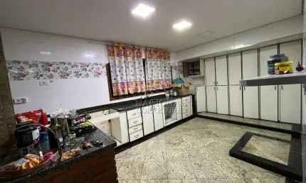 Casa com 3 dormitórios para locação , 376 m² - Parque Novo Oratório - Santo André/SP