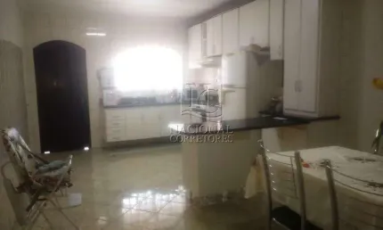 Casa com 3 quartos para alugar na Vila Curuçá, Santo André 