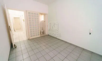 Casa para locação 2 quartos no centro de santo andré - sp 137 m² de área construída.