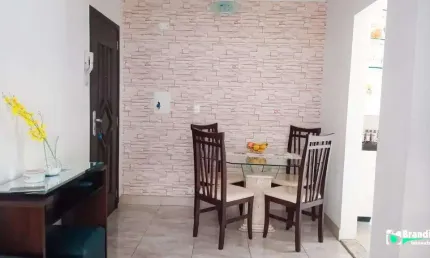 Apartamento na Av. do Oratório, totalmente reformado