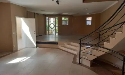 Sobrado com 04 quartos e 7 banheiros, 600m² na Vila Prudente!