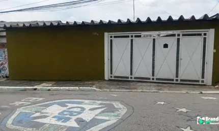 Imóvel com 02 residências, 04 vagas, próximo ao metro Vila União e Jardim Planalto.