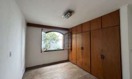 Casa com 4 dormitorios comercial ou residencial com 2 vagas de garagem -Vila Zelina
