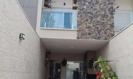 Sobrado com 3 suites e 2 vagas de garagem - Vila Zelina