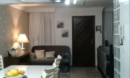 Excelente sobrado em condomínio com 03 dormitórios na Vila Bertioga!