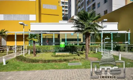 Excelente Garden 2 Quartos e 3 vagas no Bacacheri - Mobiliado e Decorado
