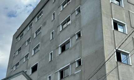 Apartamento no Edifício Lauro Tozetto - Nova Rússia