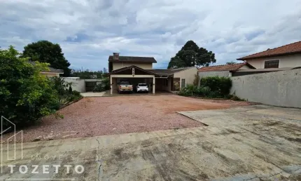 Casa de Alto Padrão com Piscina, Campo e Muito Mais!