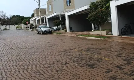 Sobrados individualizados com 153m² sendo 03 suítes