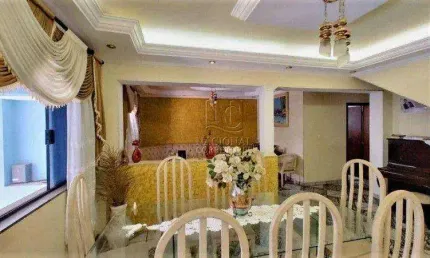 Sobrado à venda, 273 m² por R$ 890.000,00 - Vila Scarpelli - Santo André/SP