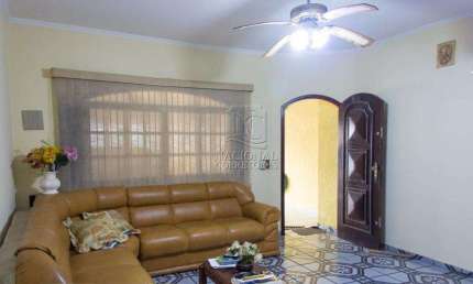 Sobrado com 3 dormitórios à venda, 173 m² por R$ 620.000,00 - Utinga - Santo André/SP