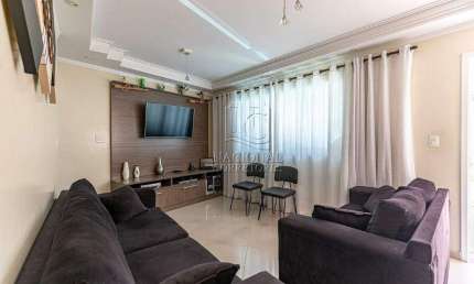 Sobrado com 112m² à venda no Bairro Santa Terezinha