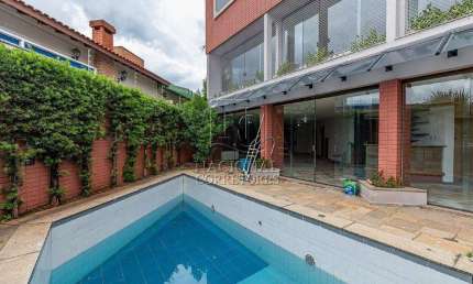 Casa assobradada para aluguel, 4 quartos, 4 suítes, 5 vagas, Jardim São Caetano - São Caetano do Sul/SP