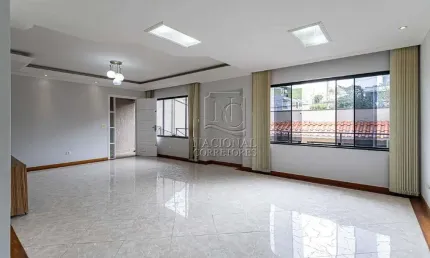Sobrado de alto padrão com 5 dormitórios e 2 áreas gourmet na Vila Metalúrgica – 384m²