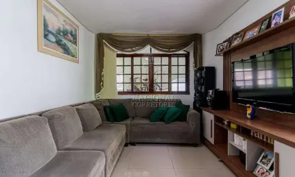 Sobrado à venda, 3 quartos, 1 suíte, 5 vagas, Jardim Santo André CDHU - Santo André/SP