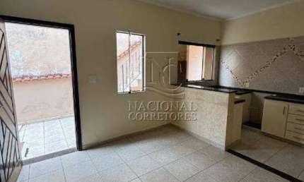 Casa para aluguel, 3 quartos, 1 suíte, 4 vagas, Vila Lucinda - Santo André/SP