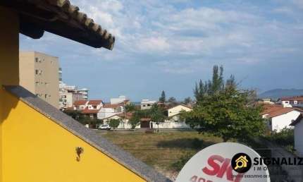 APARTAMENTO 3 QTS COM ÁREA DE LAZER, CONDOMÍNIO NO BRAGA CABO FRIO RJ