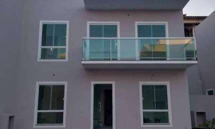 LINDA CASA EM CONDOMÍNIO COM 03 QUARTOS, VILA DO PERÓ - CABO FRIO/RJ