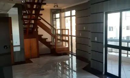 COBERTURA DUPLEX DE LUXO A 200M DA PRAIA DO FORTE - CABO FRIO