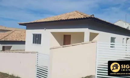 LINDA CASA NO CONDOMÍNIO BOSQUE DO PERÓ - CABO FRIO/RJ