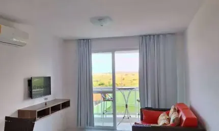 APARTAMENTO COM 02 SUÍTES  – DE FRENTE PARA A PRAIA DO FORTE!