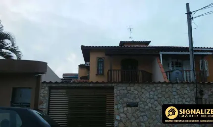 Casa duplex independente à venda, semimobiliado no braga - cabo frio/rj