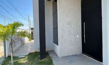 RR0031 Casa a Venda 212m²  JARDIM MARIA HELENA - OPORTUNIDADE - 3 Dorms 2 Vagas - Nova Odessa SP - Ótima Localização