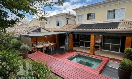 RR7564 Casa 243m² CONDOMÍNIO TAMBORÉ 7 - OPORTUNIDADE - 3 Suítes 4 Vagas - Santana de Parnaíba, SP - Ótima Localização - TAMBORÉ