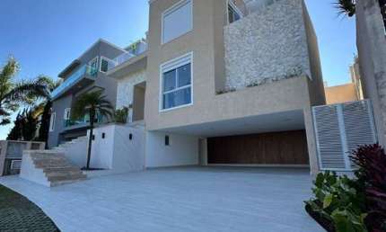 RR8101 Casa 415m² CONDOMÍNIO RESIDENCIAL ITAHYÊ - OPORTUNIDADE - 5 Suítes 6 Vagas - Santana de Parnaíba, SP - Ótima Localização - PROX DE ALPHAVILLE