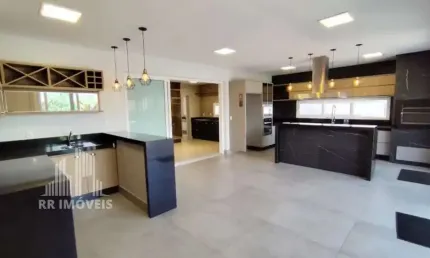 RR0207D CASA A VENDA 322m²  JARDIM PRIMAVERA - OPORTUNIDADE - 3 Suítes 4 Vagas - Nova Odessa, SP - Ótima Localização