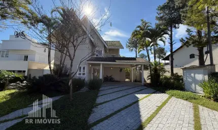 Rr8580 casa mobiliada 299m² condomínio residencial 12 - oportunidade - 3 suítes 2 vagas - santana de parnaíba, sp - ótima localização - alphaville