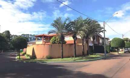 Casa para venda e locação condomínio Figueira Branca estilo rustica com piscina
