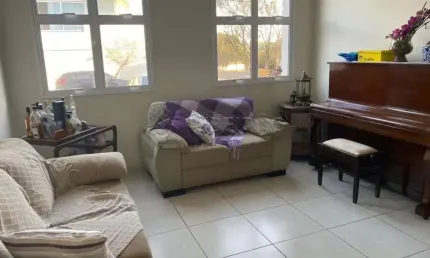 Sobrado em condomínio fechado  com 04 suites,  armários planejados, piscina, bairro Nova Aliança Sul.