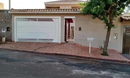 Sobrado á venda 3 dormitórios 4 vagas no Jardim Santa Cecilia