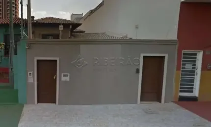 Casa térrea  comercial  no Bairro Vila Seixas com 04 salas sendo 01 com banheiro privativo, wc feminino e masculino.