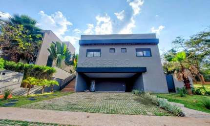 Sobrado em Alpha Ville 3 para venda com 4 suítes 6 Vagas