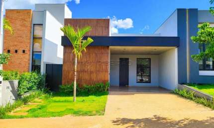 Casa térrea à venda em condomínio no Recreio das Acácias com 3 suítes