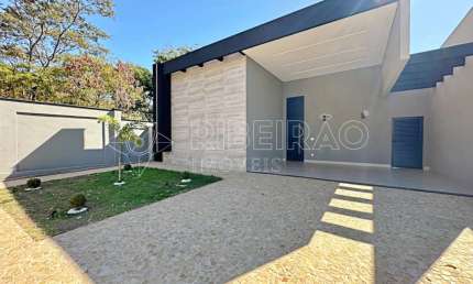 Casa Térrea com Piscina à venda em Condomínio 03 suítes 04 vagas Quinta da Primavera