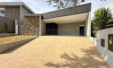 Casa Térrea com Piscina à venda em Condomínio 03 suítes 04 vagas Jardim Vista Bella