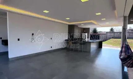 Venda de Casa com 1 Suíte e Espaço Gourmet no Jardim Canadá
