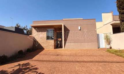 Casa térrea 3 dormitórios para locação cond San Marco Ilha Fontana