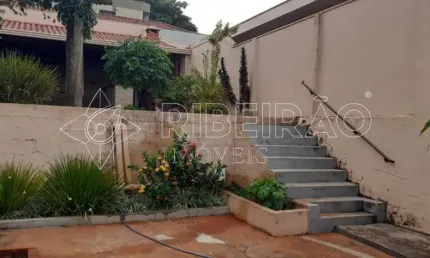 Casa Área de Lazer de 250m² à venda no bairro Pq. Bandeirantes.