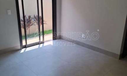 Casa Térrea à venda em Condomínio 03 suítes 04 vagas Quinta Dos Ventos