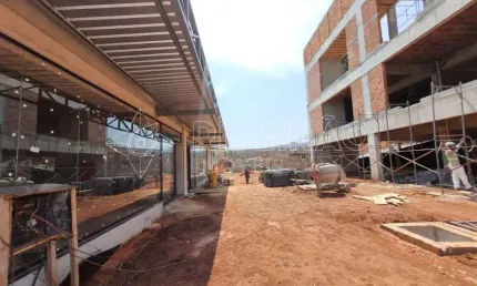 Galpão comercial para locação no bairro Vila do Golfe